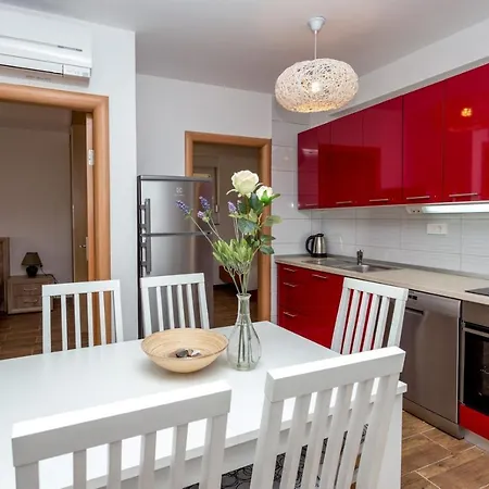 Apartment Butique Maris *