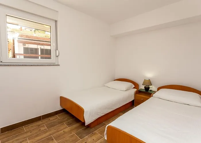 Butique Maris * Komarna